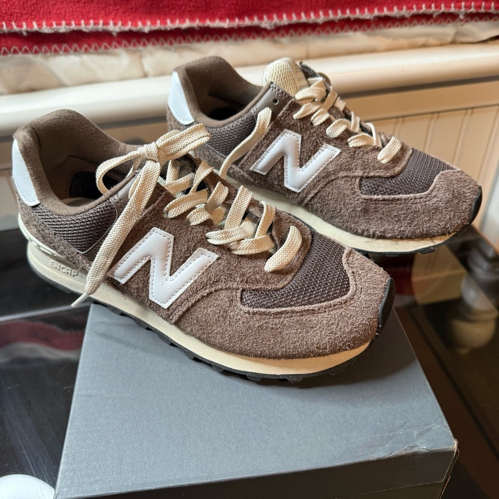 New Balance 574 Mushroom Angora blk 7.6 W/ 6 M